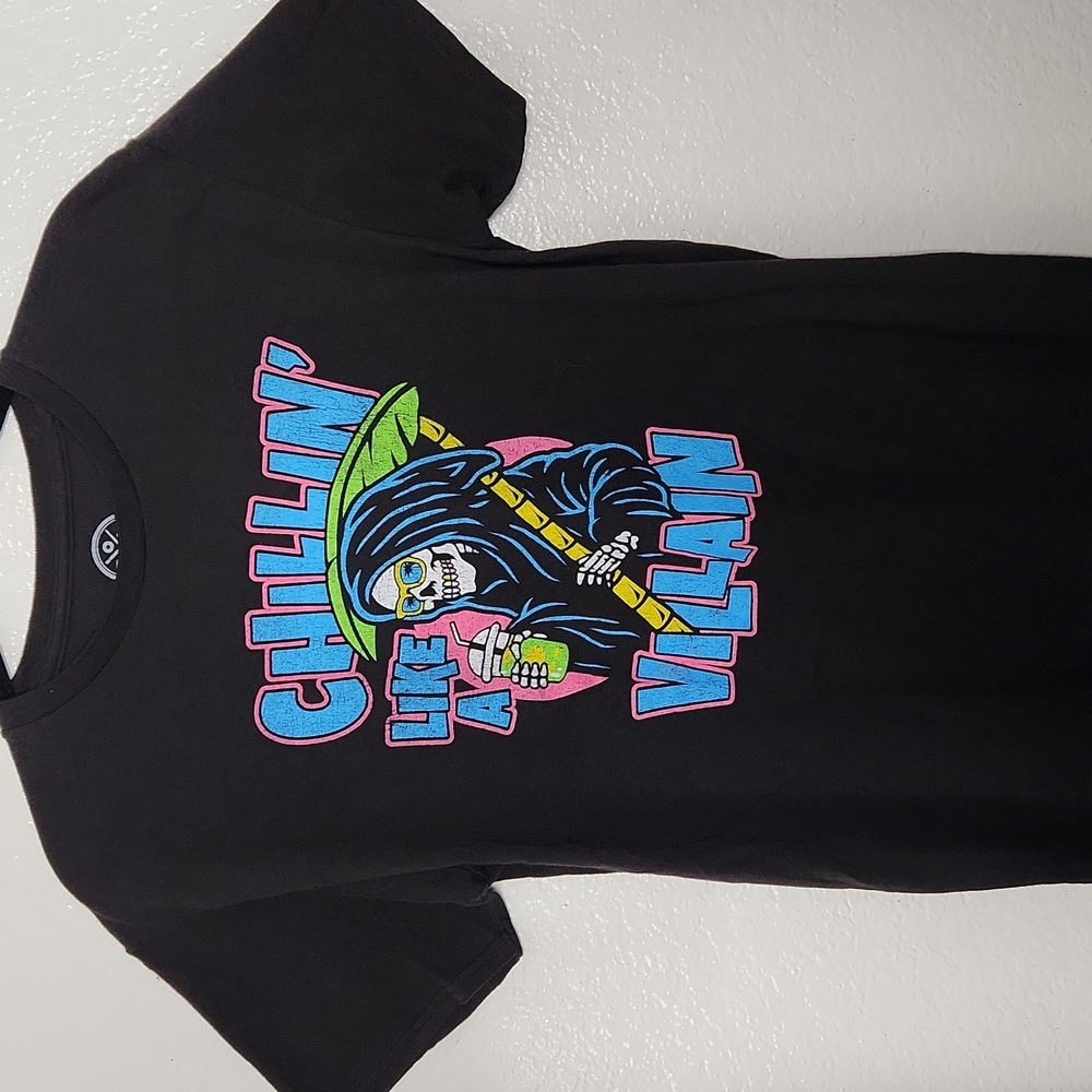 Medium Black graphic tee by DOM